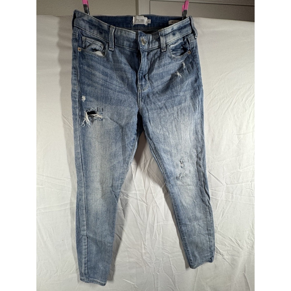 True Craft light wash distressed denim jeans Size 7